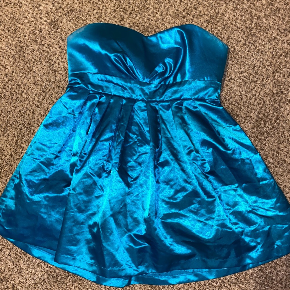 Strapless dress